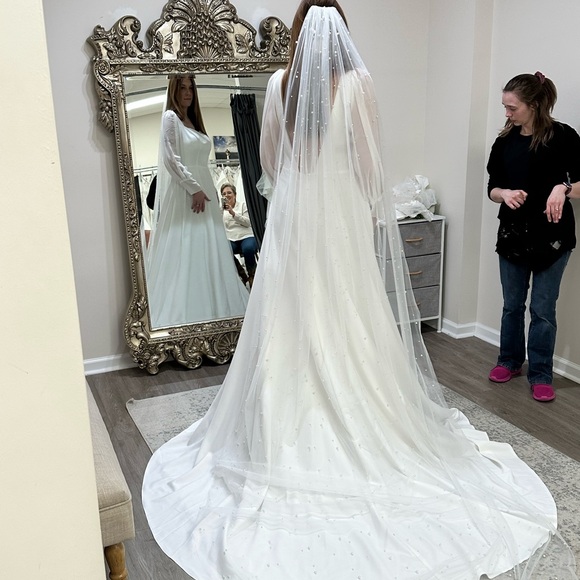 Wedding Dress - Miss Veil size 12 - Picture 1 of 7
